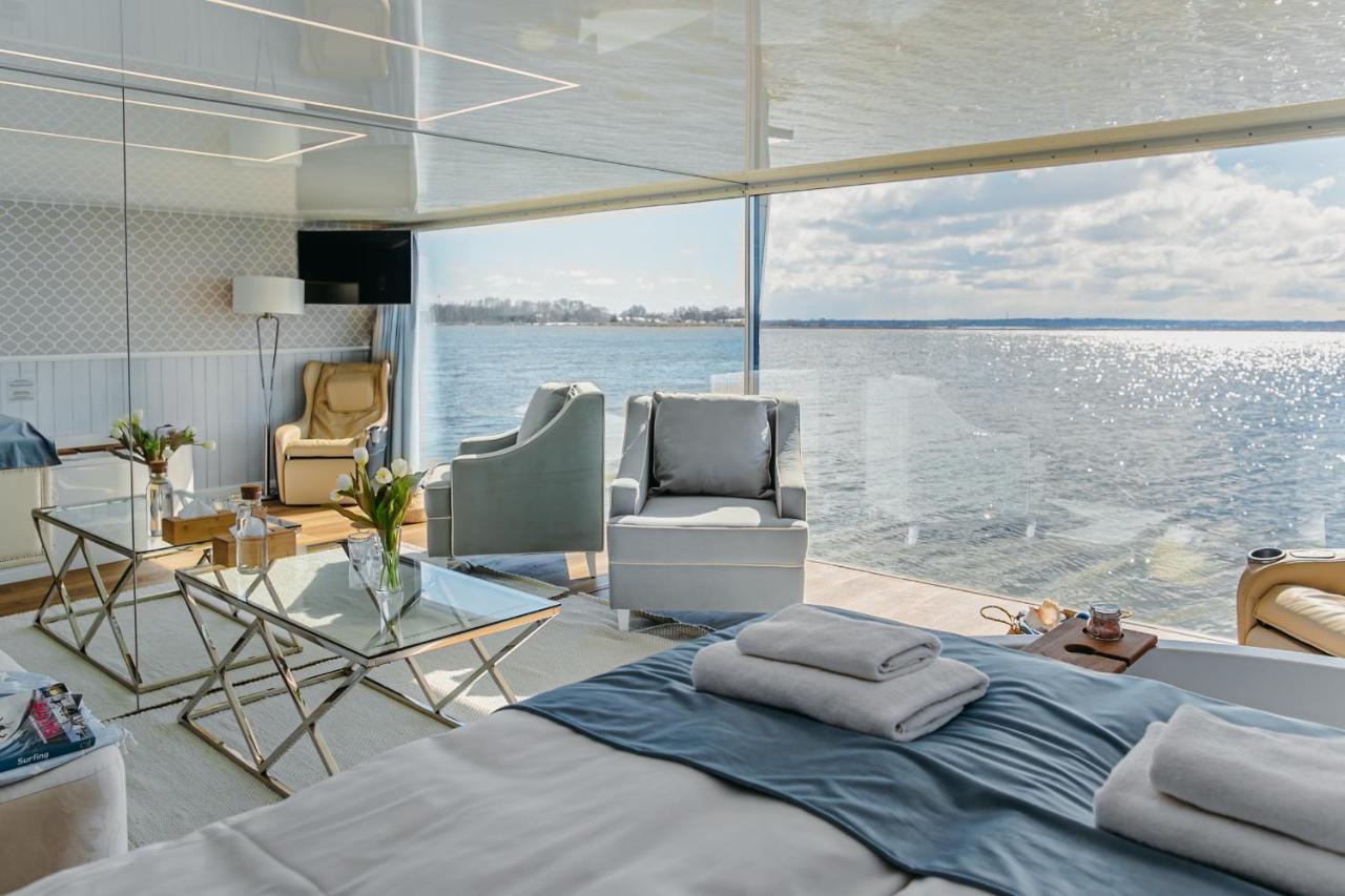 Ht Houseboats - Domki Na Wodzie - Sauna, Motorowka, Rowerki Wodne Apartment