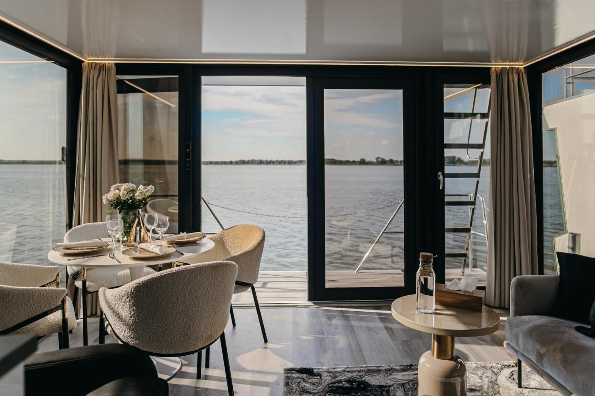 Ht Houseboats - Domki Na Wodzie - Sauna, Motorowka, Rowerki Wodne Mielno (Koszalin)