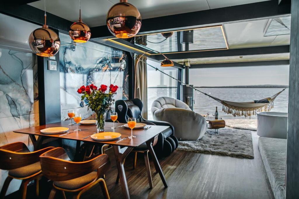 Apartment Ht Houseboats - Domki Na Wodzie - Sauna, Motorowka, Rowerki Wodne Mielno (Koszalin)