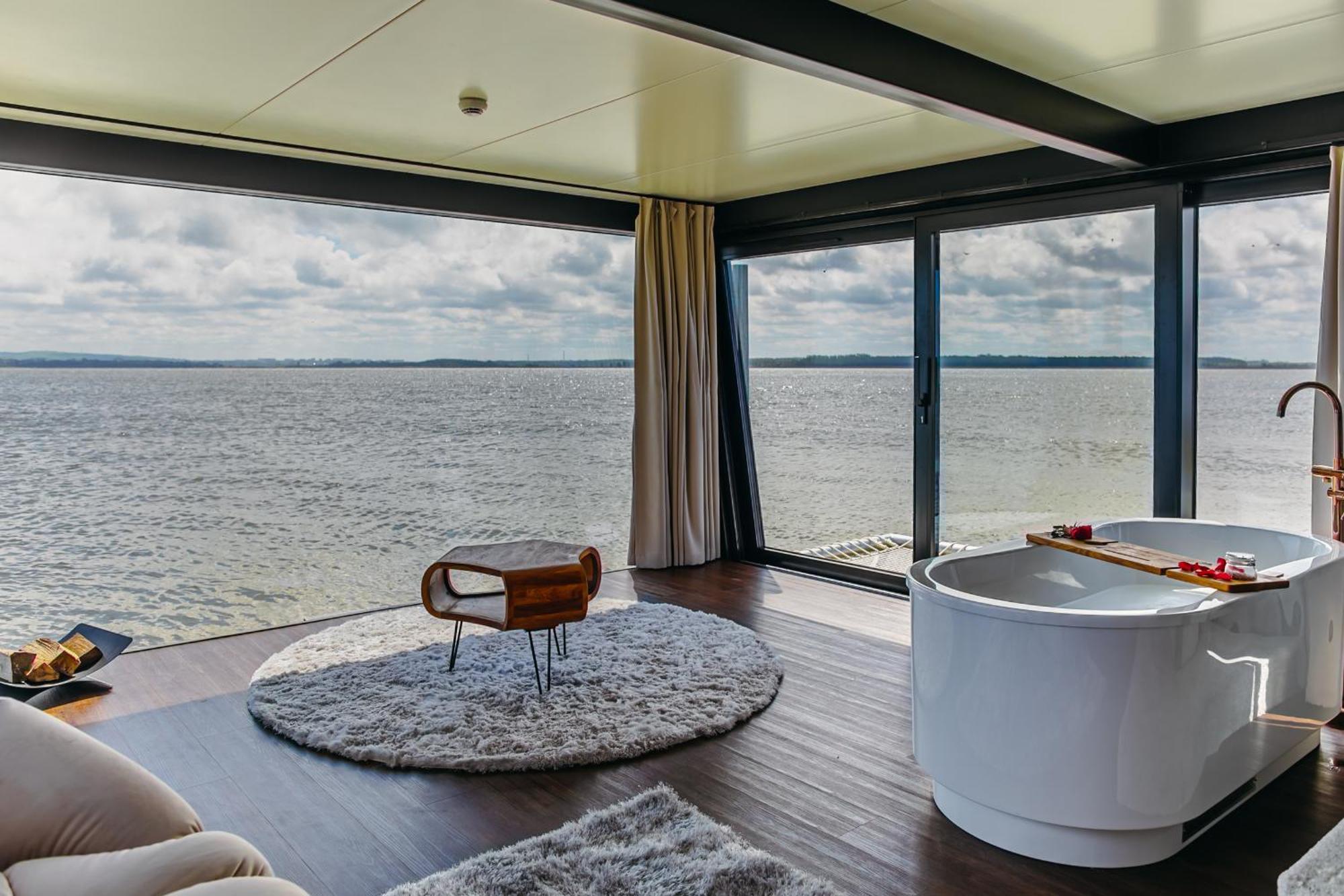 Ht Houseboats - Domki Na Wodzie - Sauna, Motorowka, Rowerki Wodne *