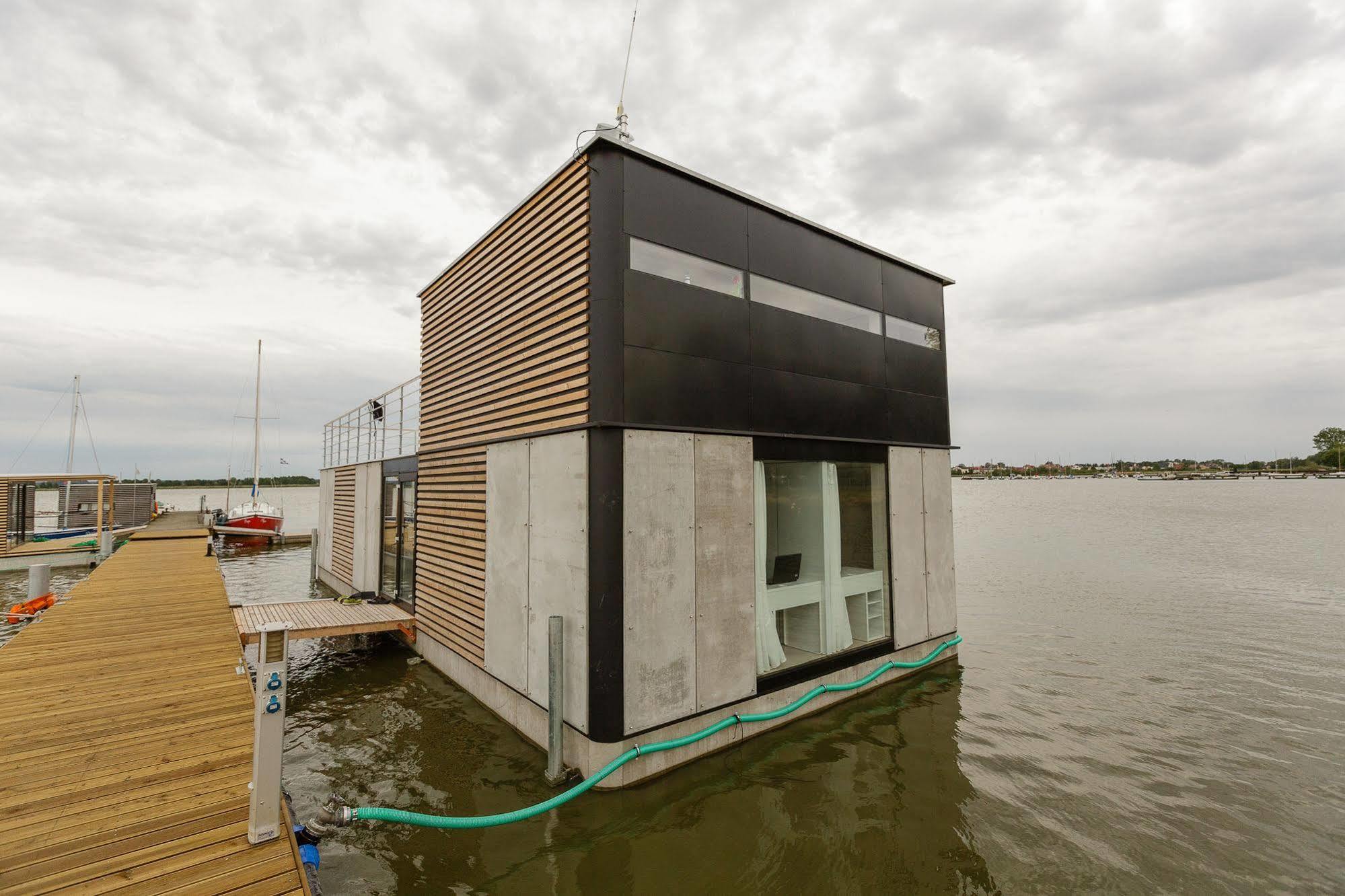Ht Houseboats - Domki Na Wodzie - Sauna, Motorowka, Rowerki Wodne Apartment *