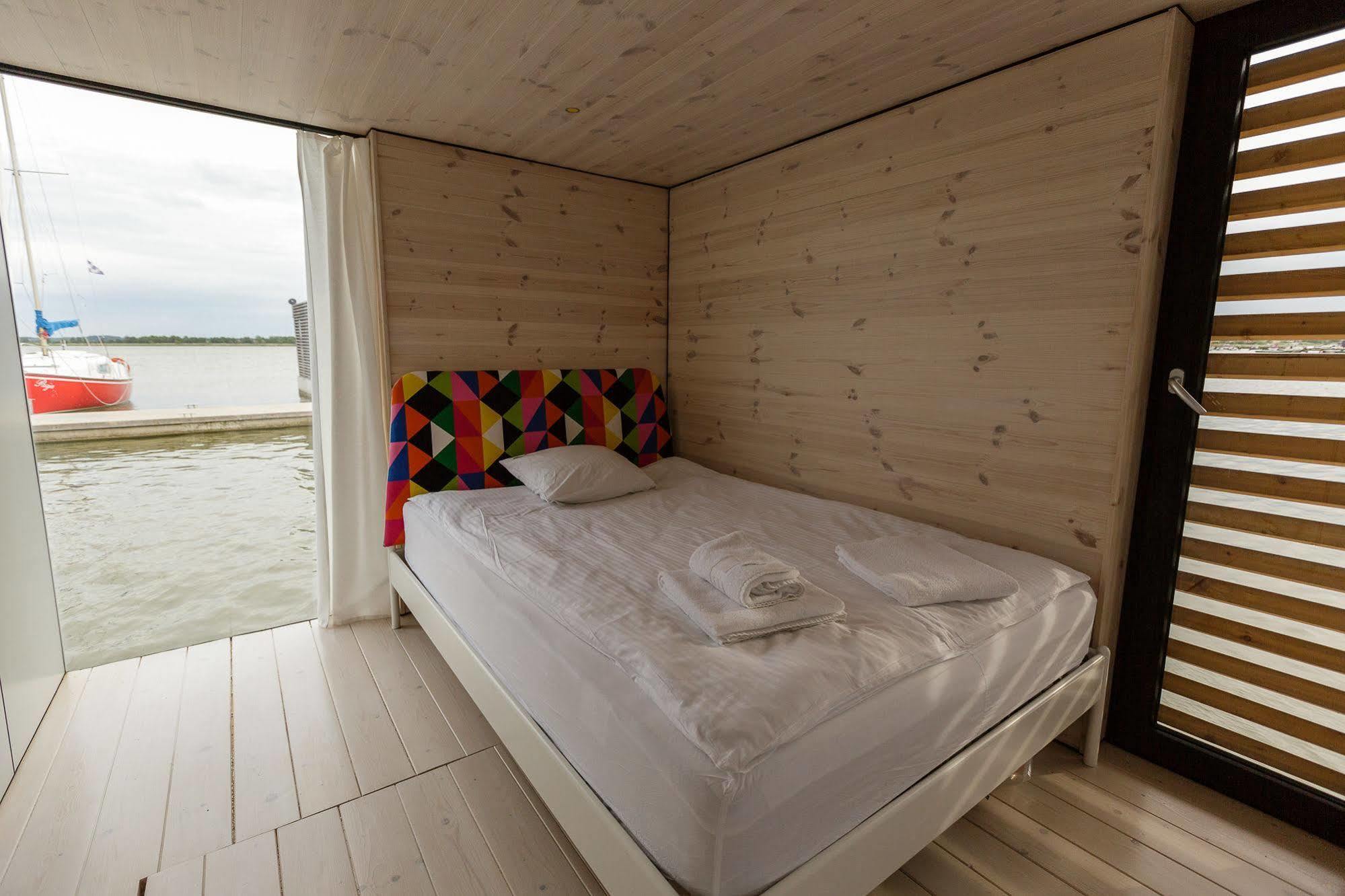 Ht Houseboats - Na Wodzie - Sauna, Motorowka, Rowerki Wodne * Mielno (Koszalin)